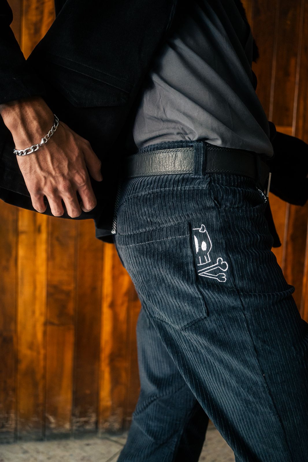 PANTALON PANA ACAMPANADO