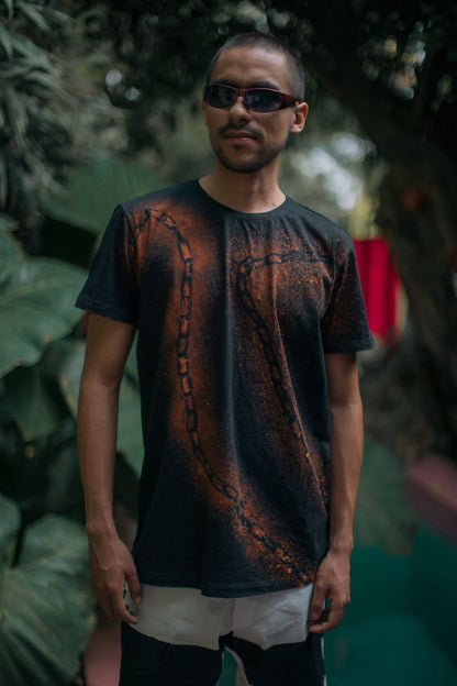 TSHIRT CADENAS NEGRA